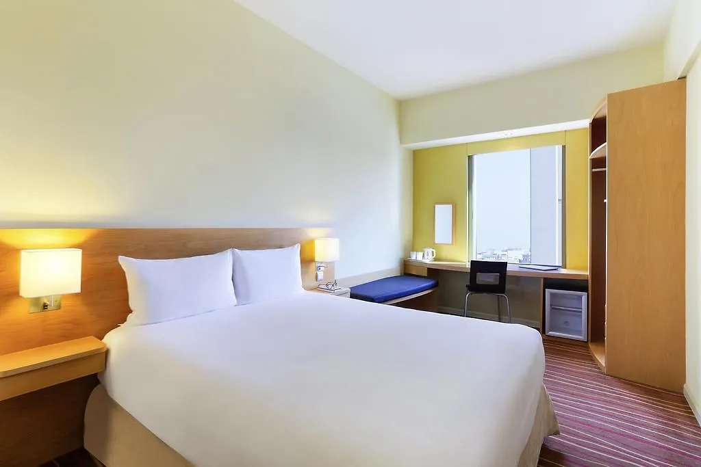 Hotel Ibis Al Rigga Dubaj 3*,