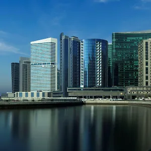 Radisson Blu Hotel, Waterfront Dubaj